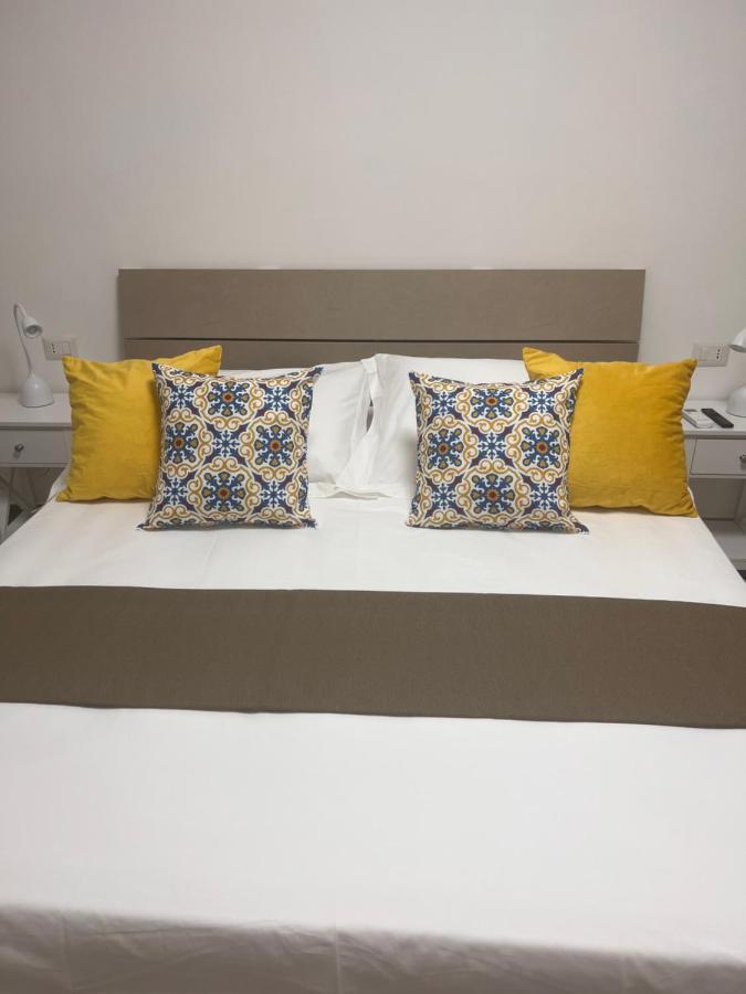 City Home 77 Naples Luaran gambar